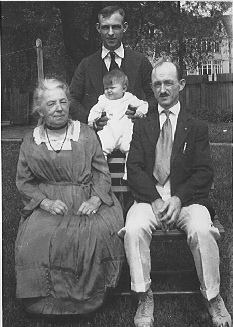 August Otto Freistedt with wife and sons
